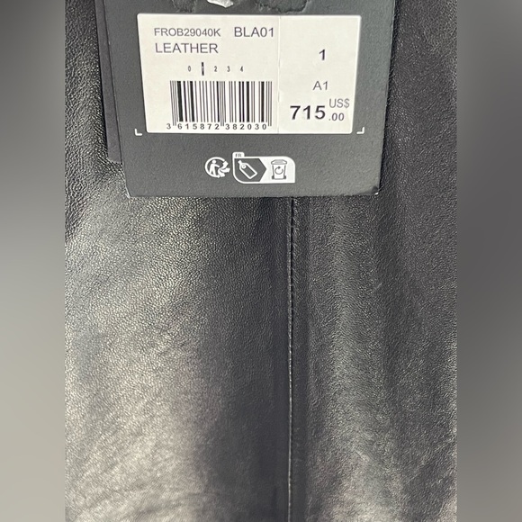 NWT THE KOOPLES Crossed V-Neck Sheepskin 100% Leather Black Mini Dress - Picture 3 of 5